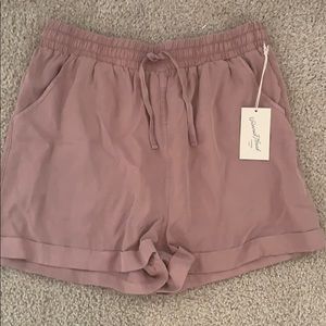Women’s Blush Bermuda Cuffed Shorts